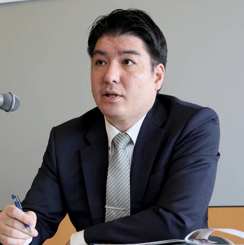 波多野暁生